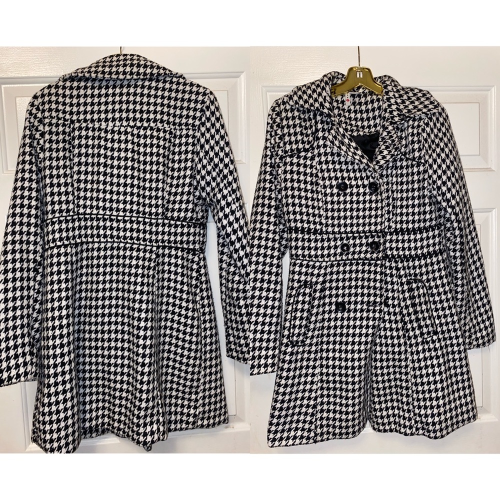 Black and white Fall coat